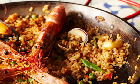 Paella cooking class