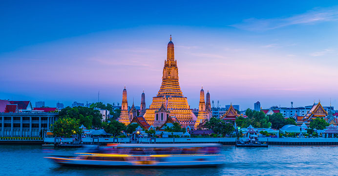 Morning arrival in the morning to Bangkok