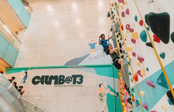 indoor-rock-climbing
