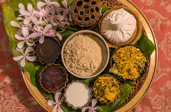 Fly to Bangkok with Singapore Airlines | Tuk Tuk