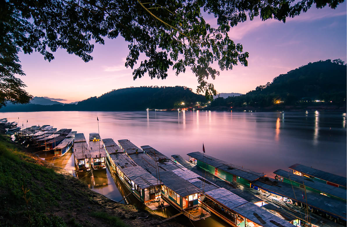 Fly Singapore Airlines to Laos